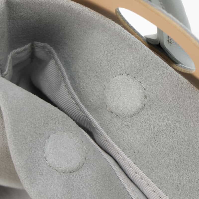 MARY AL TERNA MARYALTERNA ＜メアリオルターナ＞ バーニーズ　ニューヨーク限定ミニハンドバッグ “MAZE“ LIGHT GRAY
