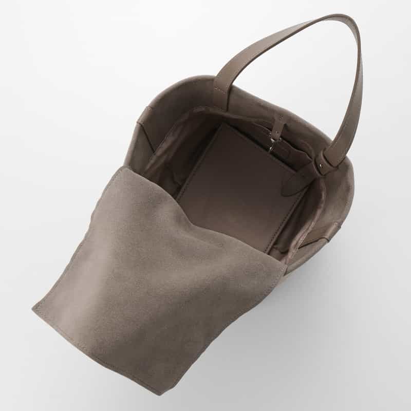 MARY AL TERNA MARY AL TERNA ＜メアリオルターナ＞ トートバッグ "AZUMA" TAUPE