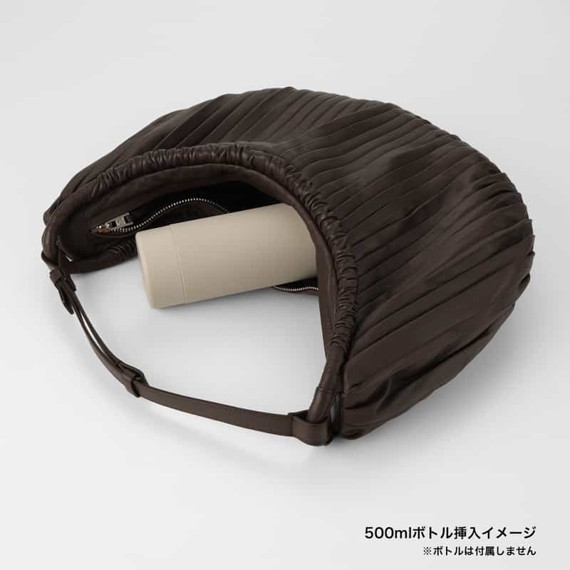 BOGKI BOGKI ＜ボクギ＞ プリーツショルダーバッグ BROWN