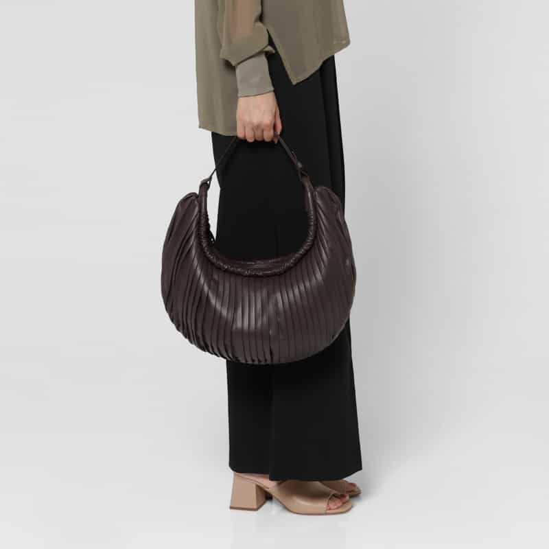 BOGKI BOGKI ＜ボクギ＞ プリーツショルダーバッグ BROWN