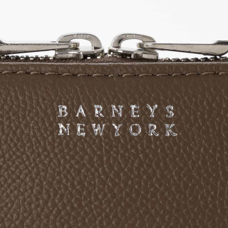 BARNEYS NEW YORK ラウンドレザーブリーフケース BEIGE