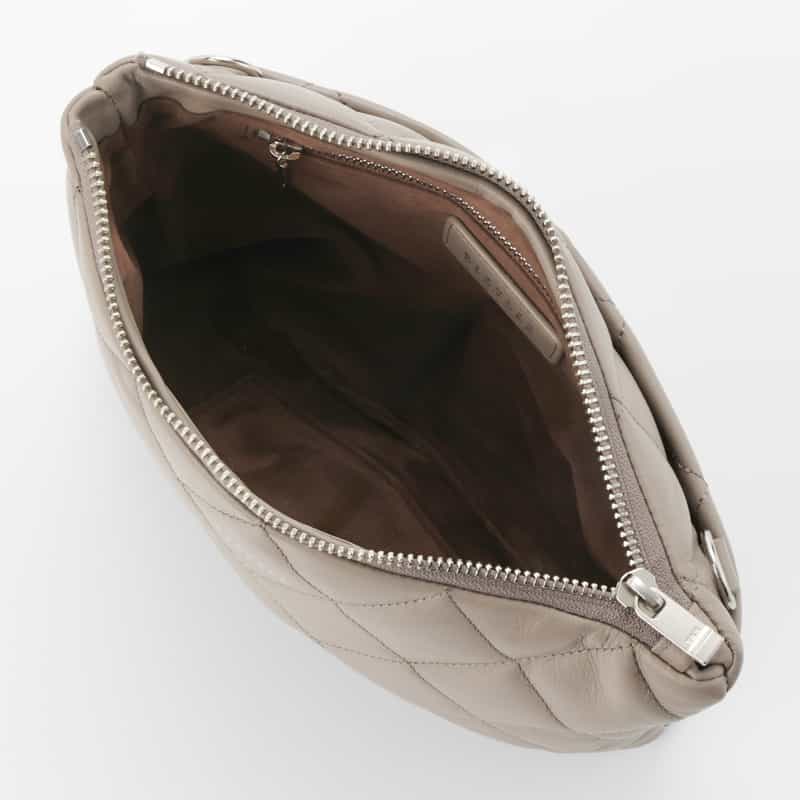 BARNEYS NEW YORK キルトレザー ショルダーバッグ BEIGE