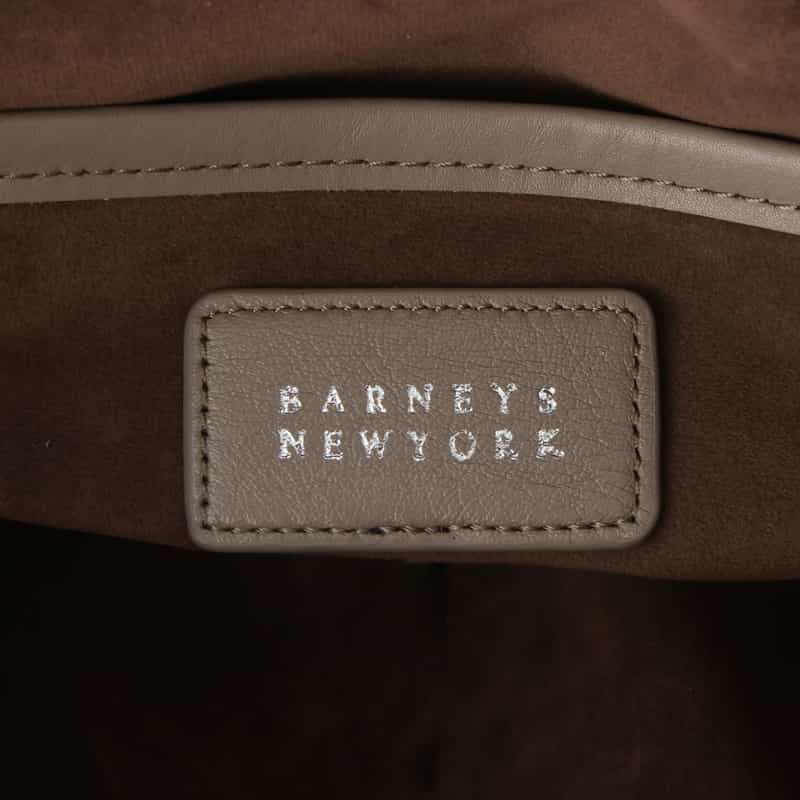 BARNEYS NEW YORK キルトレザー ショルダーバッグ BEIGE
