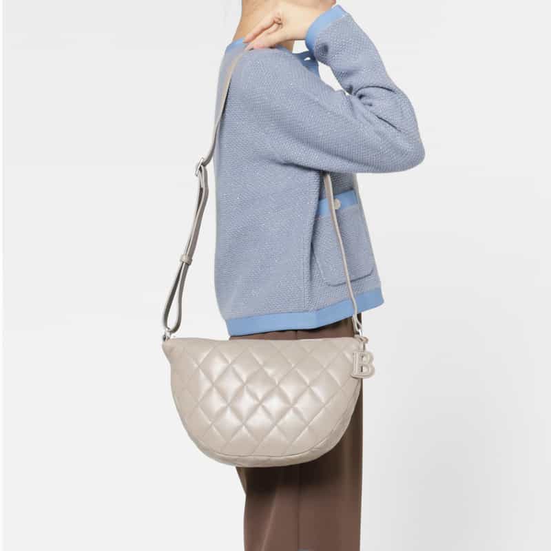 BARNEYS NEW YORK キルトレザー ショルダーバッグ BEIGE