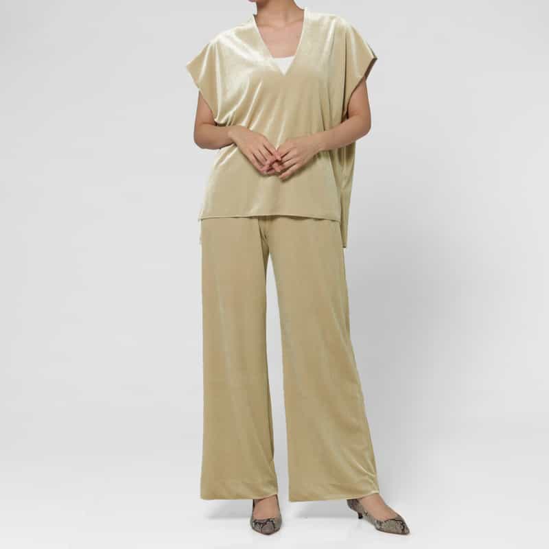 BARNEYS NEW YORK セットアップ ウォッシャブル ベロア素材 Vネックブラウス BEIGE
