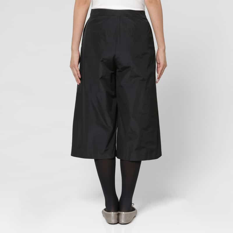 AMOMENTO AMOMENTO ＜アモーメント＞ シルク混タフタ バミューダパンツ BLACK