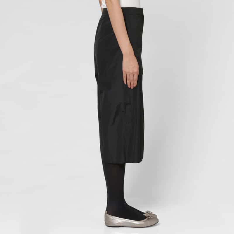 AMOMENTO AMOMENTO ＜アモーメント＞ シルク混タフタ バミューダパンツ BLACK