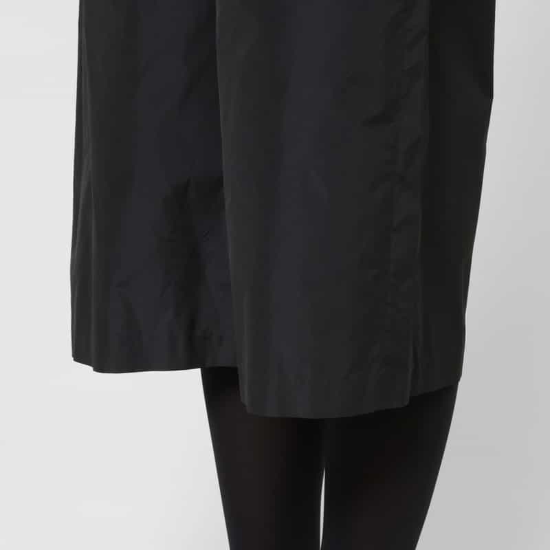 AMOMENTO AMOMENTO ＜アモーメント＞ シルク混タフタ バミューダパンツ BLACK