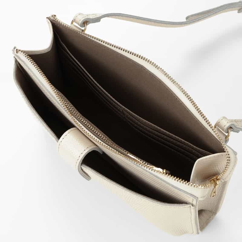 BARNEYS NEW YORK リザード型押しレザー フォーンバッグ OFF WHITE