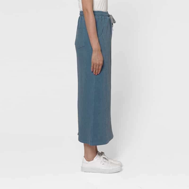 BARNEYS NEW YORK ウォッシャブル コーデュロイ素材ドローストリングスカート BLUE