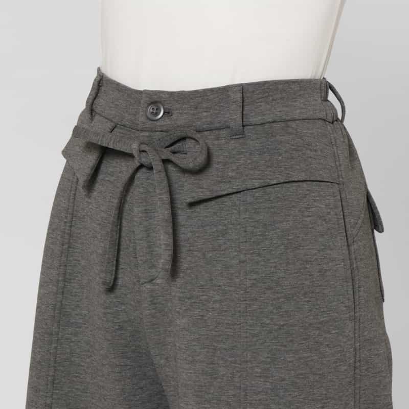 BARNEYS NEW YORK ウォッシャブル サイドラインデザイン ドローストリングパンツ DARK GRAY