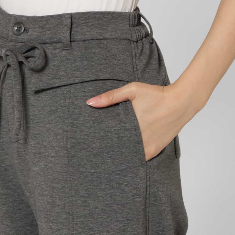 BARNEYS NEW YORK ウォッシャブル サイドラインデザイン ドローストリングパンツ DARK GRAY