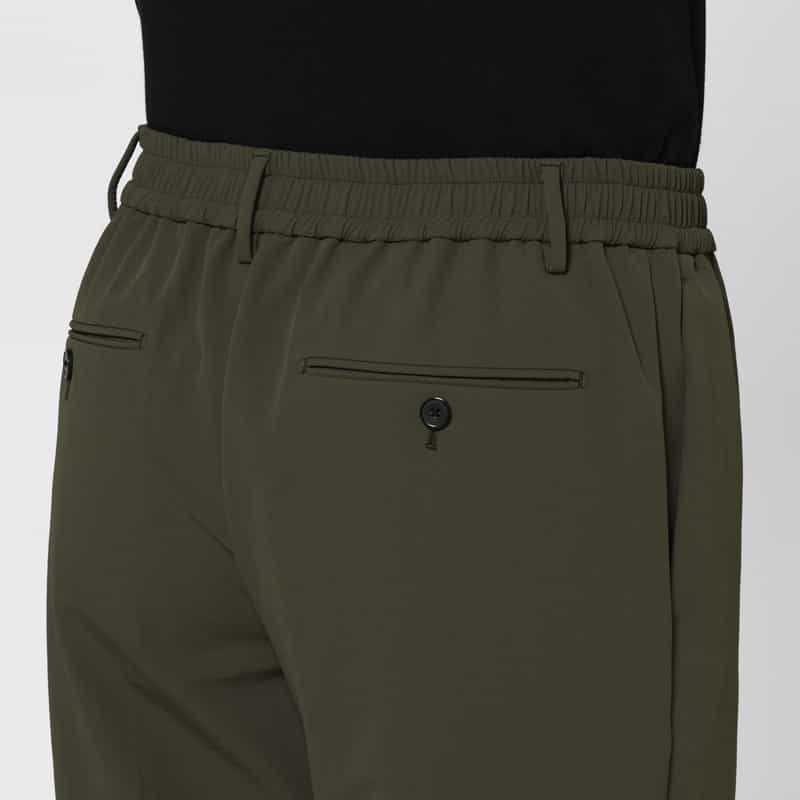 BARNEYS NEW YORK セットアップ ナイロンストレッチジャージーパンツ（LANITEX社製生地使用） KHAKI