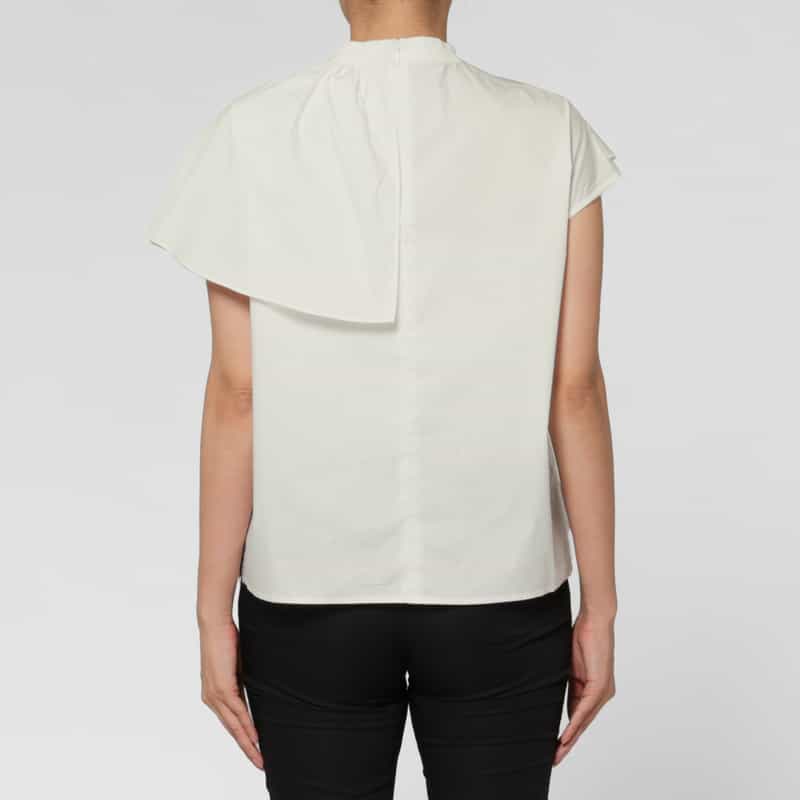 BARNEYS NEW YORK ラッフルデザイン ハイネックブラウス WHITE