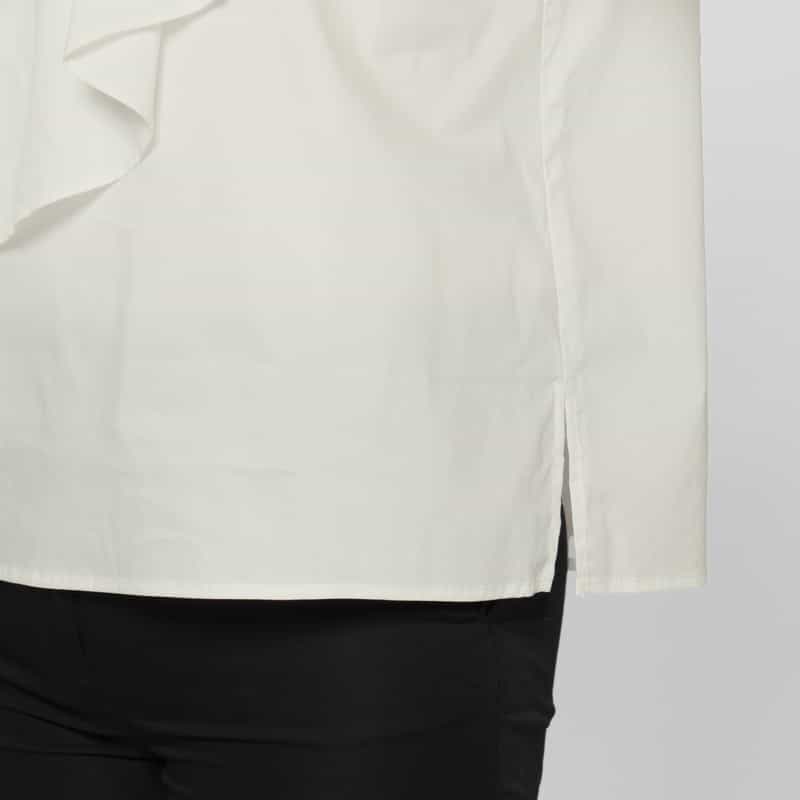 BARNEYS NEW YORK ラッフルデザイン ハイネックブラウス WHITE