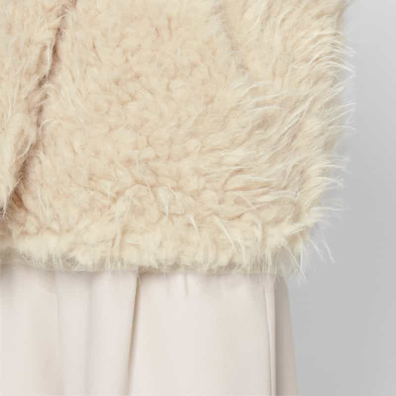BARNEYS NEW YORK フェイクファー ショートジャケット BEIGE