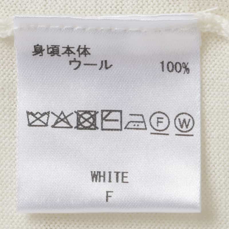 BARNEYS NEW YORK クルーネック ウールニットプルオーバー（ロロ・ピアーナ社製ウール使用） WHITE