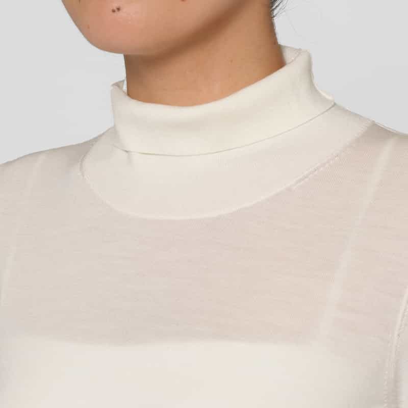 BARNEYS NEW YORK ハイネック ウールニットプルオーバー（ロロ・ピアーナ社製ウール使用） WHITE