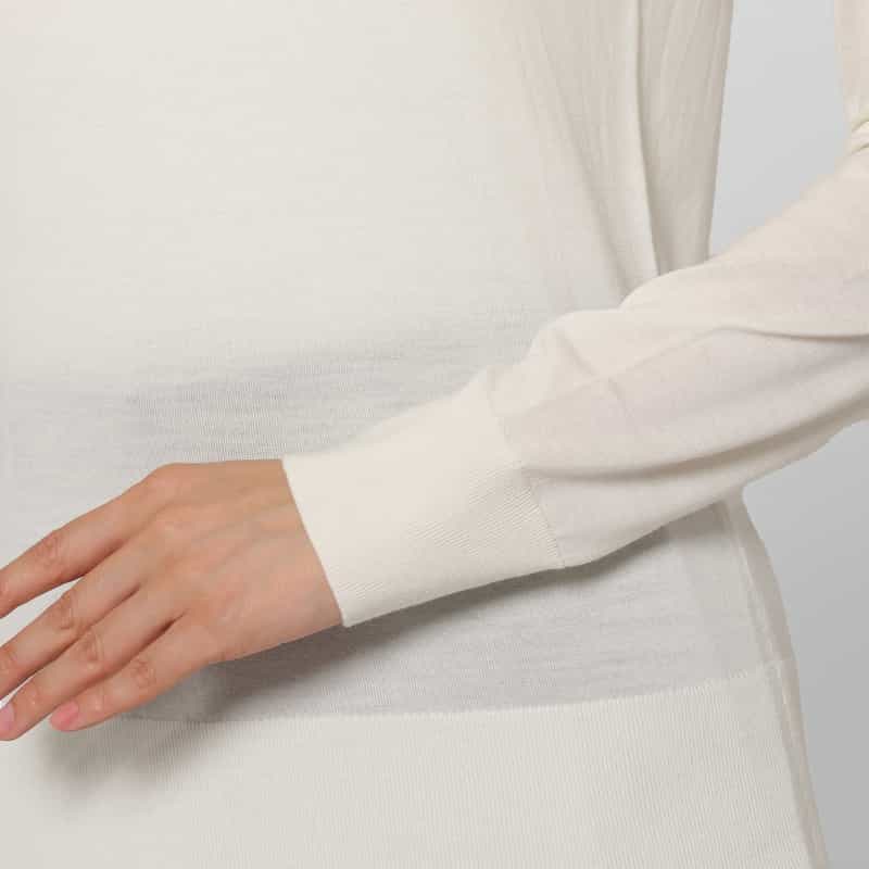 BARNEYS NEW YORK ハイネック ウールニットプルオーバー（ロロ・ピアーナ社製ウール使用） WHITE
