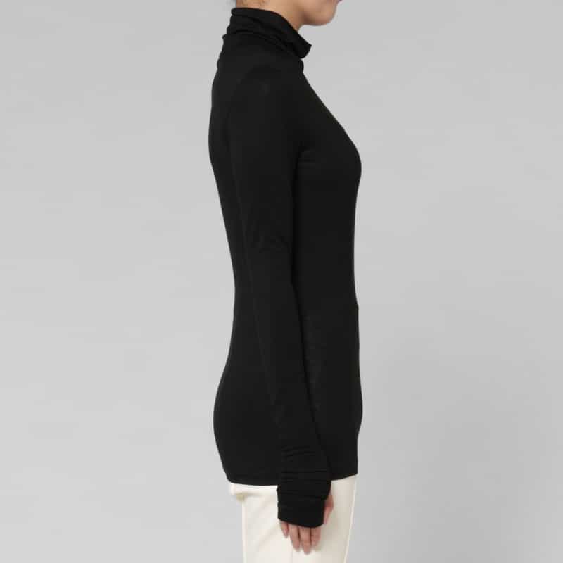 JUUN J JUUN J ＜ジューンジー＞ バックスリット スリムフィット タートルネックニットプルオーバー BLACK