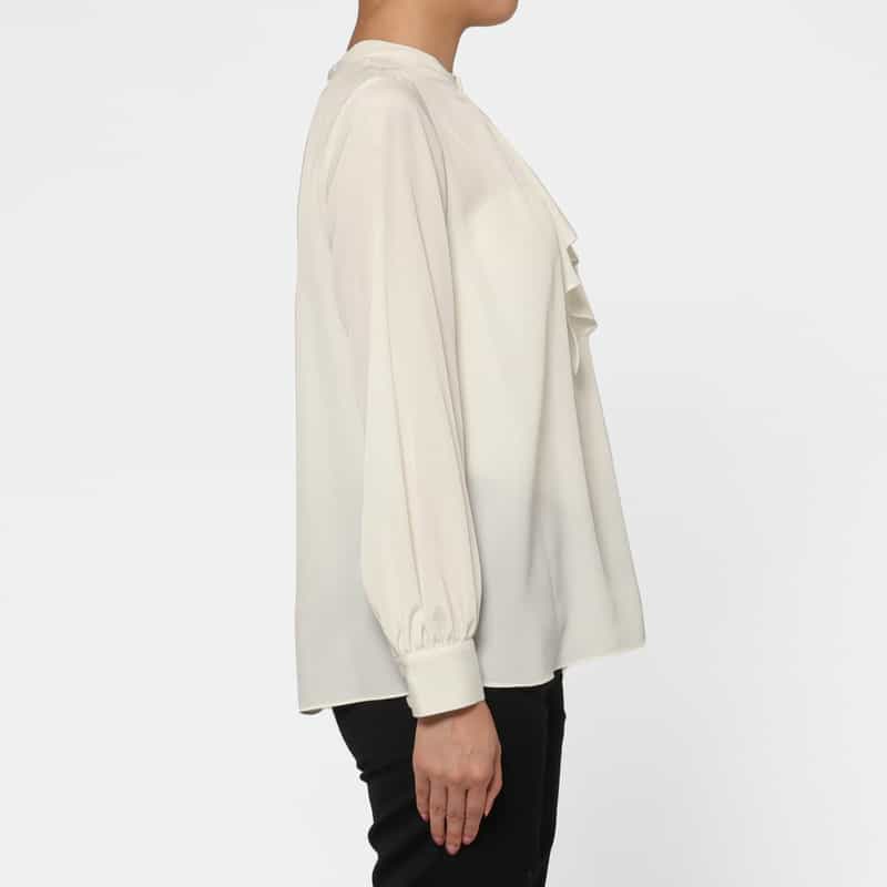 BARNEYS NEW YORK ウォッシャブル ネックフリルデザイン ジョーゼットブラウス WHITE