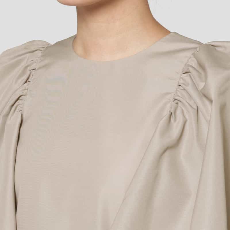 BARNEYS NEW YORK ウォッシャブル グログラン素材フレアスリーブ ロングドレス BEIGE