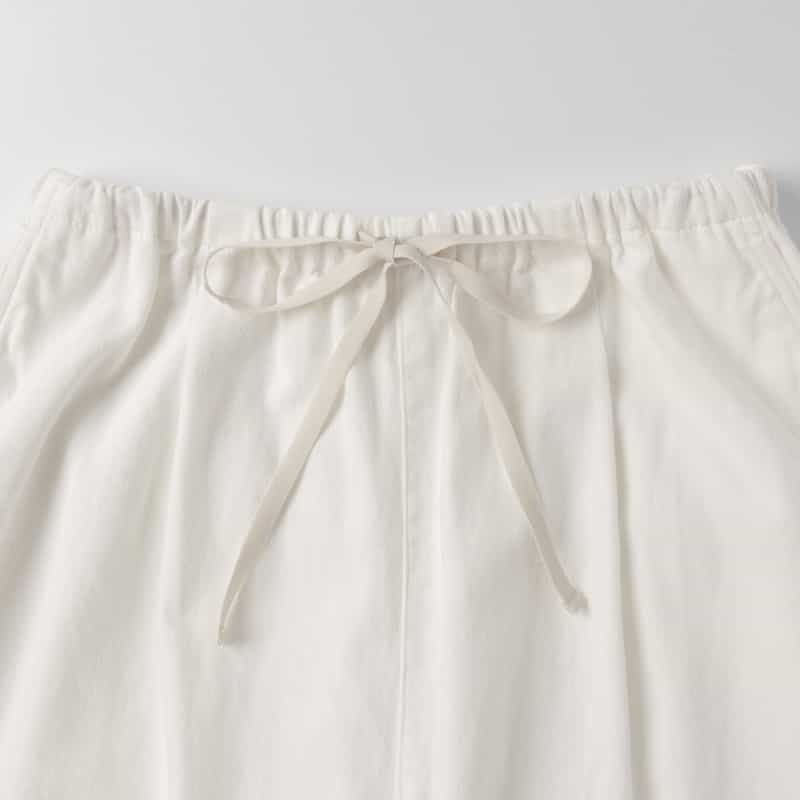 BARNEYS NEW YORK ウォッシャブル ドローストリング デニムパンツ WHITE