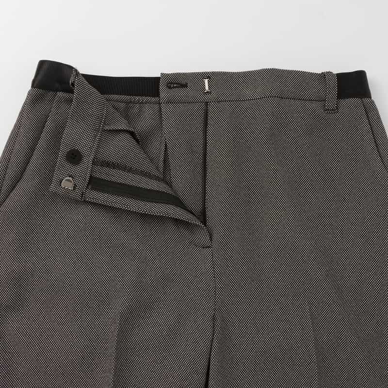 BARNEYS NEW YORK ウォッシャブル バックウエストゴム バーズアイ テーパードパンツ BLACK