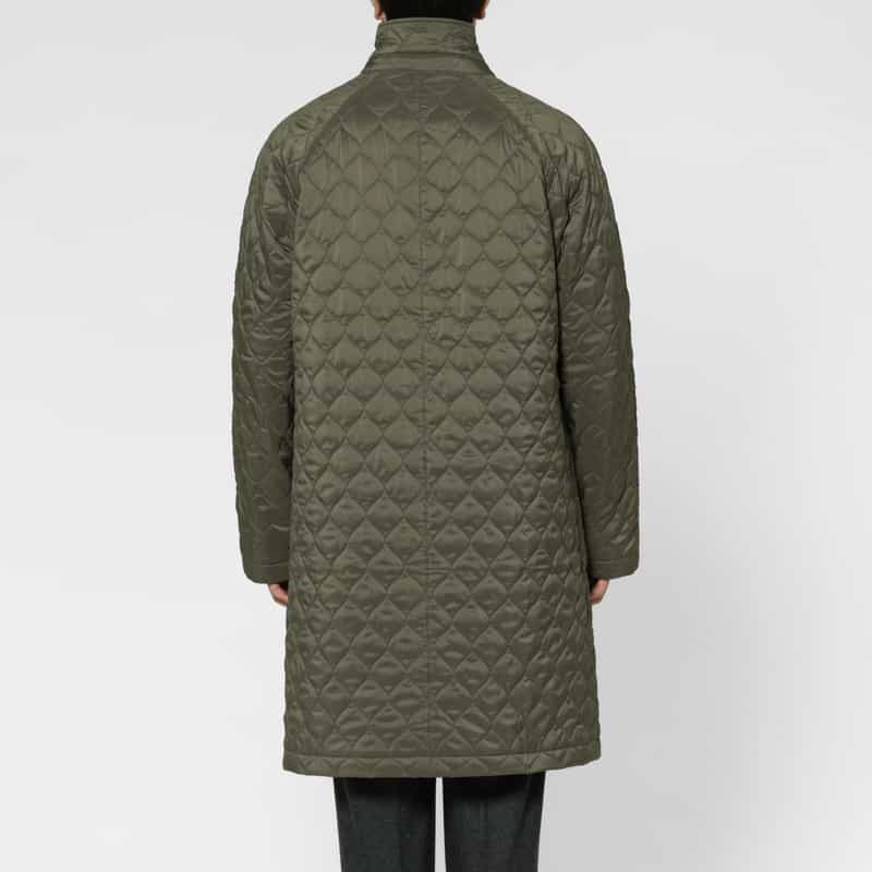 BARNEYS NEW YORK キルティング生地チェスターコート KHAKI