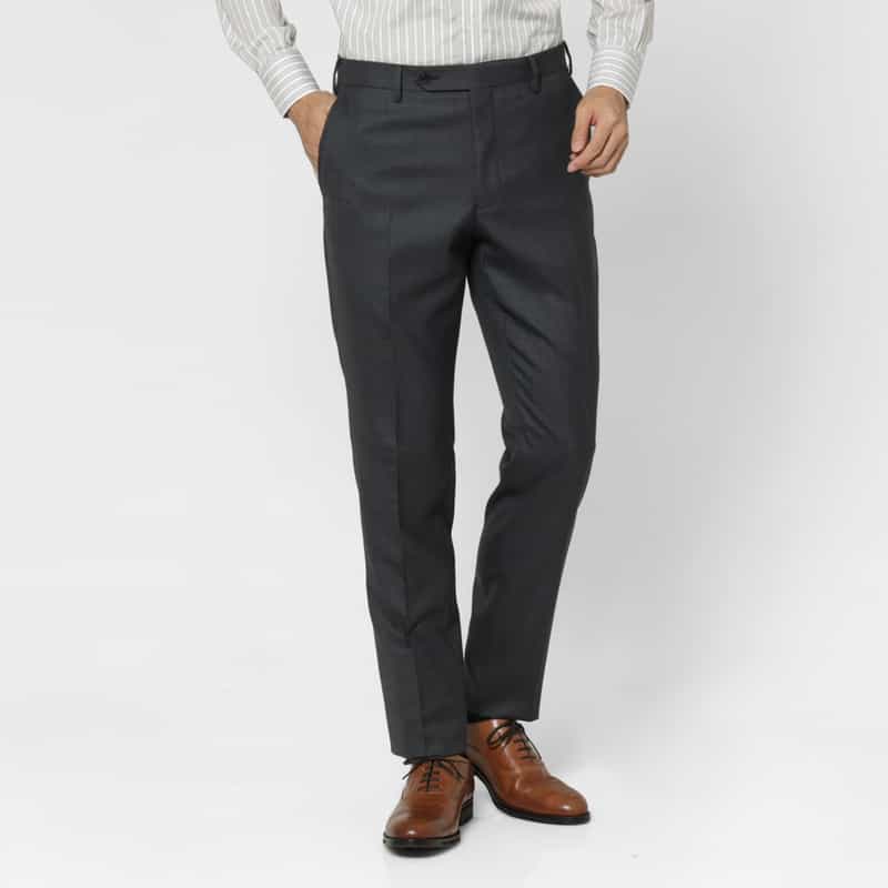BARNEYS NEW YORK ソリッドスーツ（SUPER100s） GRAY