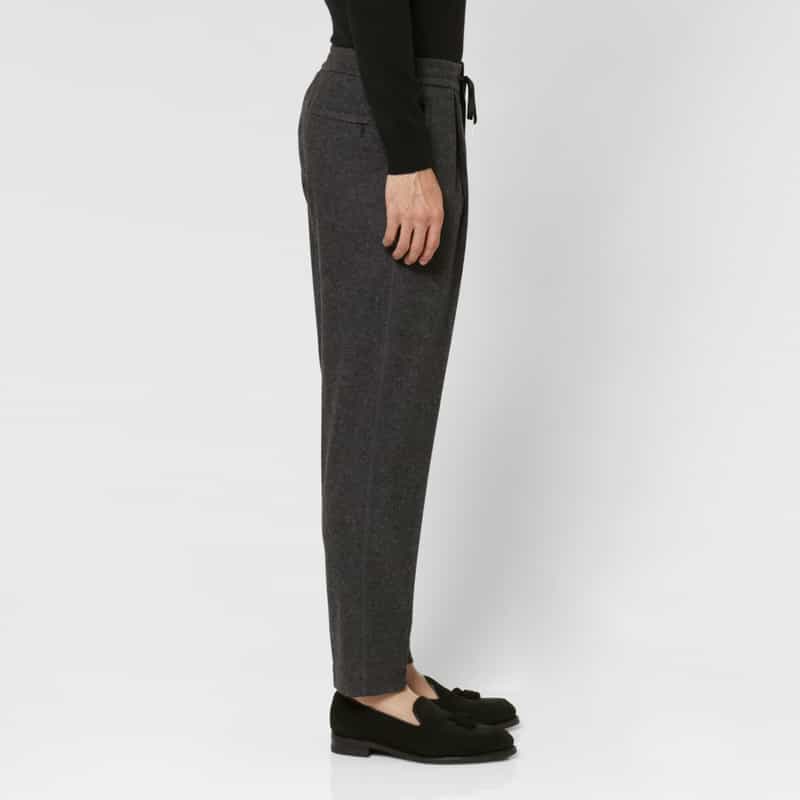 BARNEYS NEW YORK セットアップ フラットシーマストレートパンツ GRAY