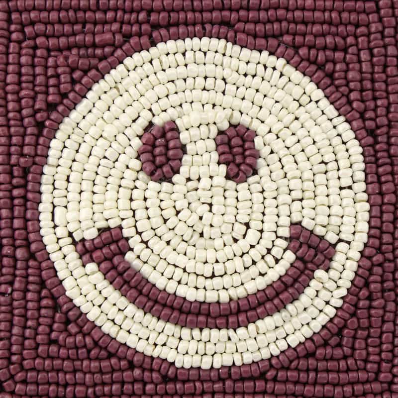 ALLTHELUCKINTHEWORLD ALLTHELUCKINTHEWORLD ＜オールザラックインザワールド＞  バーニーズ　ニューヨーク限定 ビーズ刺繍ポーチ “ SMILEY" NONE(0000)