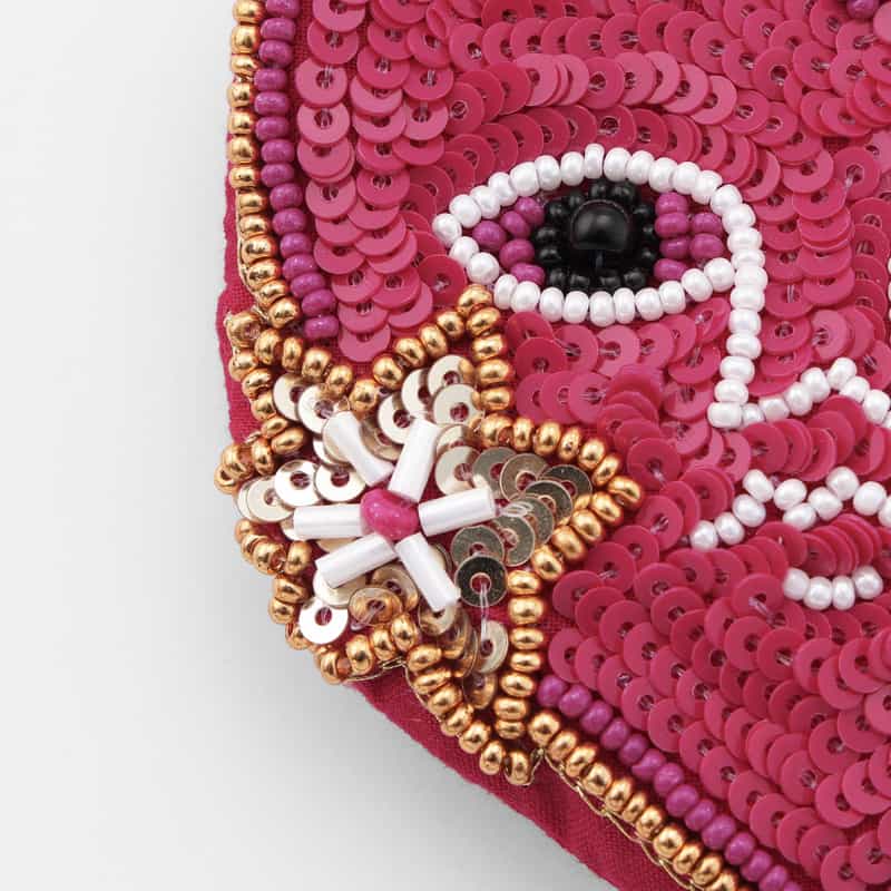 ALLTHELUCKINTHEWORLD ALLTHELUCKINTHEWORLD ＜オールザラックインザワールド＞  バーニーズ　ニューヨーク限定 ビーズ刺繍ポーチ “HEART" NONE(0000)