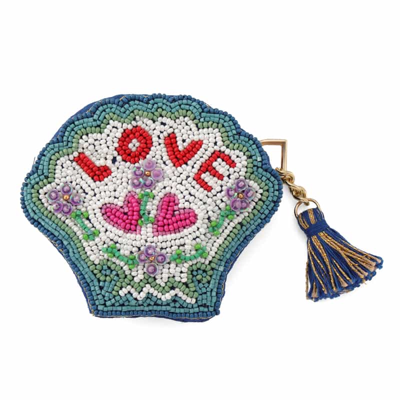 ALLTHELUCKINTHEWORLD ALLTHELUCKINTHEWORLD ＜オールザラックインザワールド＞  バーニーズ　ニューヨーク限定 ビーズ刺繍ポーチ “LOVE SHELL" NONE(0000)