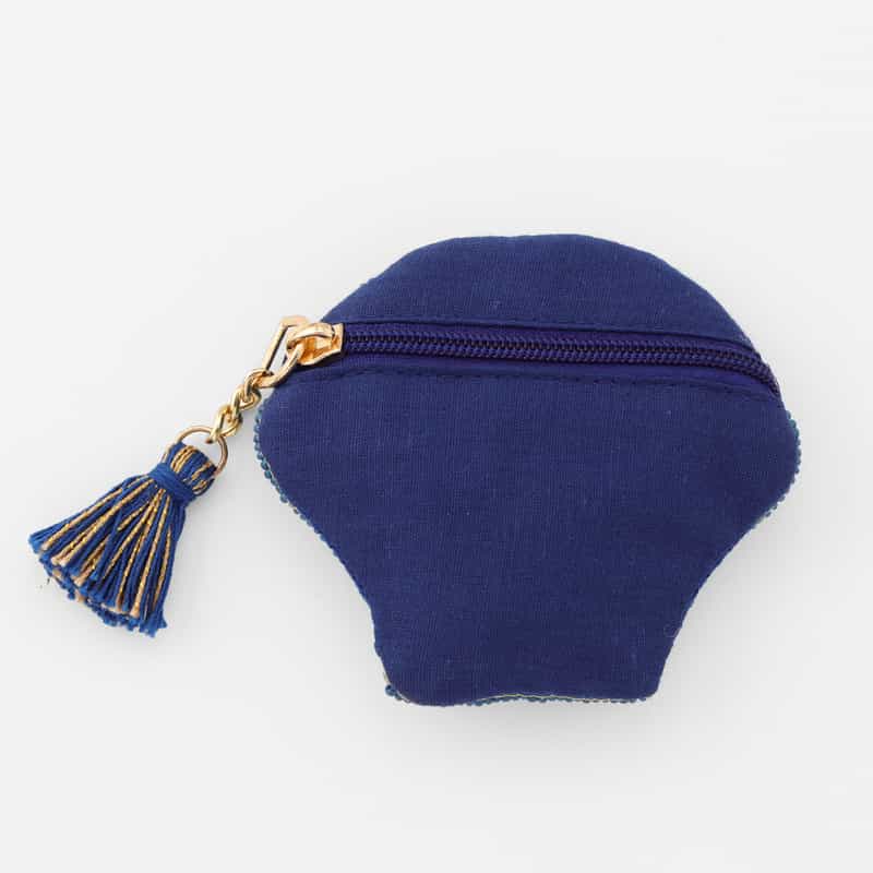 ALLTHELUCKINTHEWORLD ALLTHELUCKINTHEWORLD ＜オールザラックインザワールド＞  バーニーズ　ニューヨーク限定 ビーズ刺繍ポーチ “LOVE SHELL" NONE(0000)