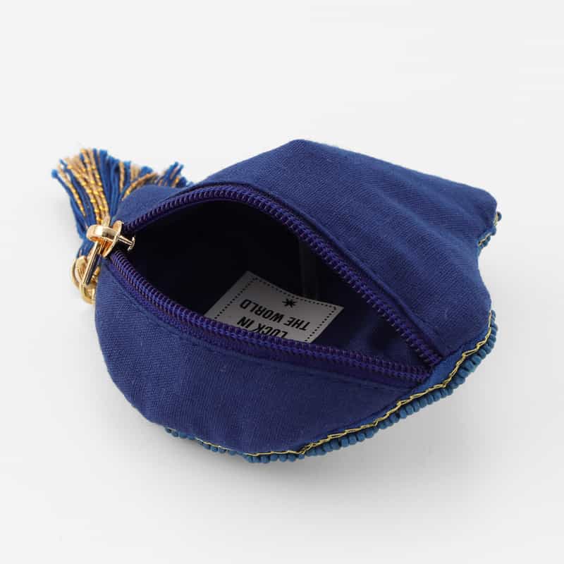 ALLTHELUCKINTHEWORLD ALLTHELUCKINTHEWORLD ＜オールザラックインザワールド＞  バーニーズ　ニューヨーク限定 ビーズ刺繍ポーチ “LOVE SHELL" NONE(0000)