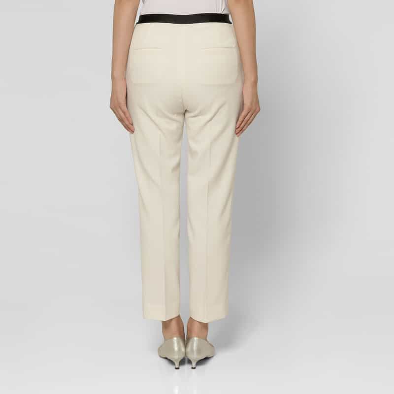 BARNEYS NEW YORK ウォッシャブル バックウエストゴム テーパードパンツ IVORY
