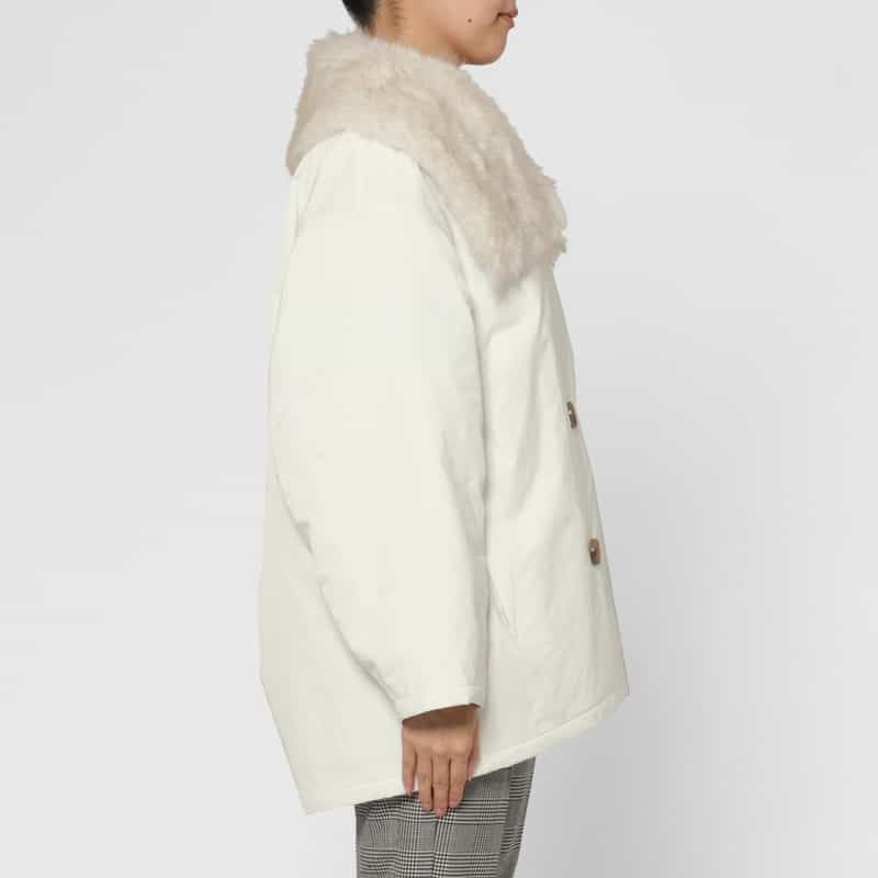 BARNEYS NEW YORK フェイクファー襟付き中綿入りダブルブレストコート WHITE