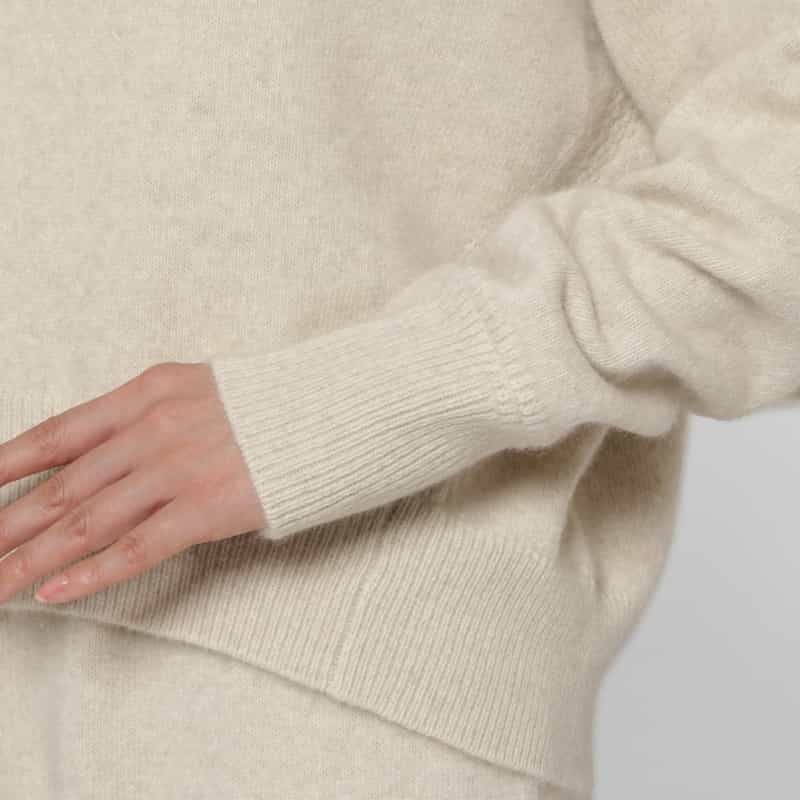 BARNEYS NEW YORK セットアップ フォックス混ファンシーヤーンニット ハイネックニットプルオーバー WHITE