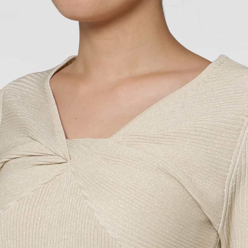 BARNEYS NEW YORK ウォッシャブル ツイストデザイン フリルヘム ラメニットプルオーバー WHITE