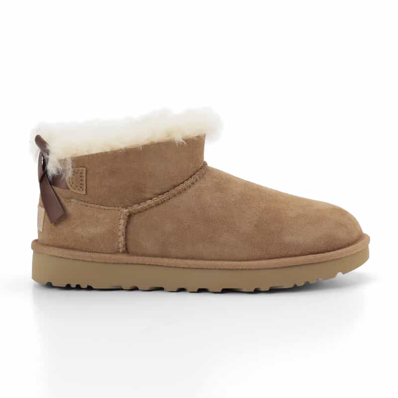 UGG(R) UGG(R)＜アグ＞ バックリボン付きショートブーツ CAMEL