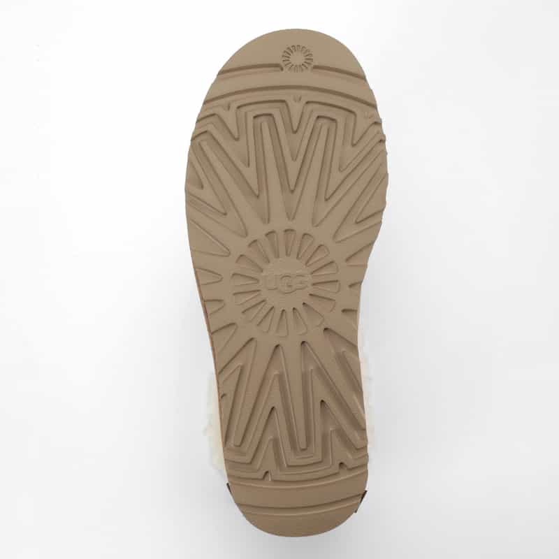 UGG(R) UGG(R)＜アグ＞ バックリボン付きショートブーツ CAMEL