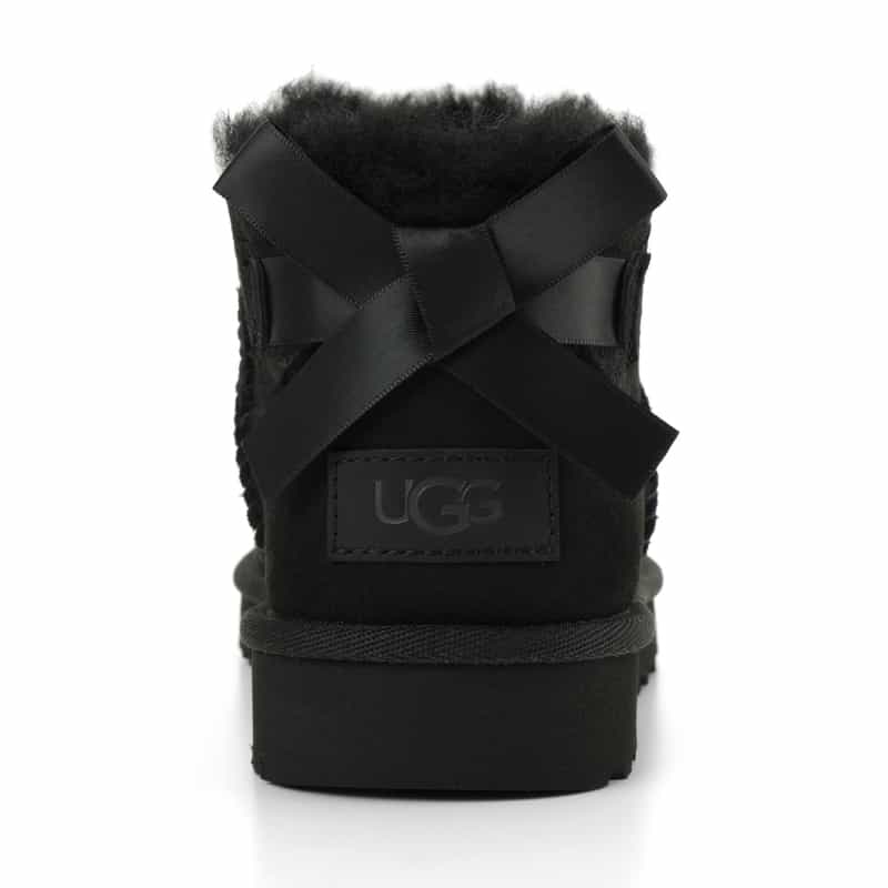 UGG(R) UGG(R)＜アグ＞ バックリボン付きショートブーツ BLACK