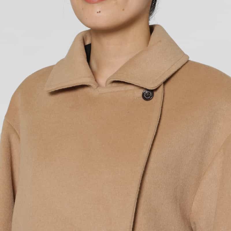 BARNEYS NEW YORK ショート丈ピーコート CAMEL
