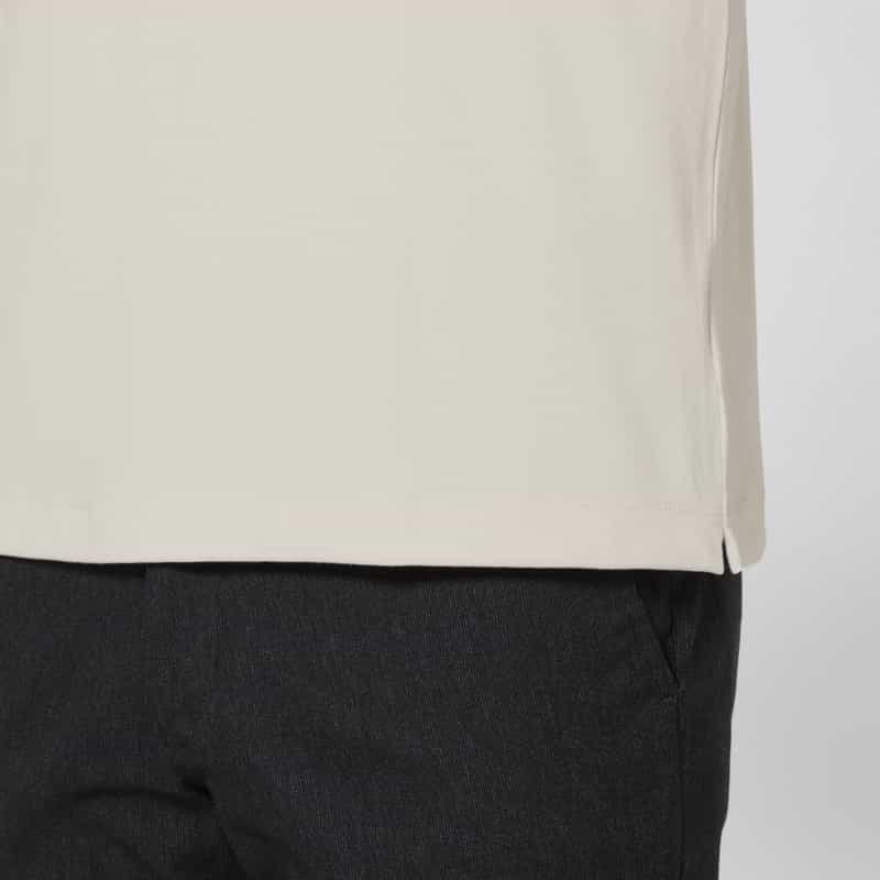 BARNEYS NEW YORK ワンポイントロゴ入りモックネックカットソー WHITE