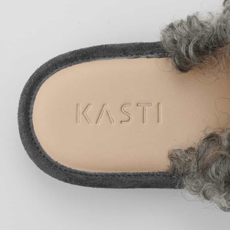 KASTI KASTI ＜カスティ＞ バーニーズ　ニューヨーク限定ファースリッパー GRAY