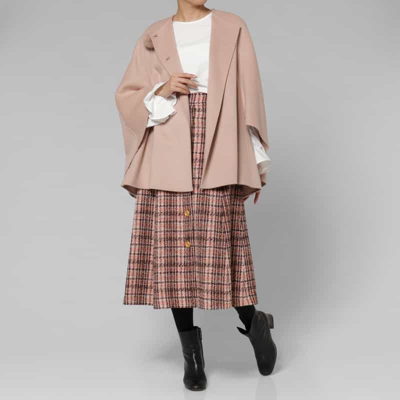 BARNEYS NEW YORK ポンポンファー付き ダブルフェイス ケープコート PINK