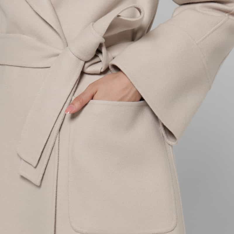 BARNEYS NEW YORK メルトン ダブルフェイス ビッグカラーベルテッドコート LT BEIGE
