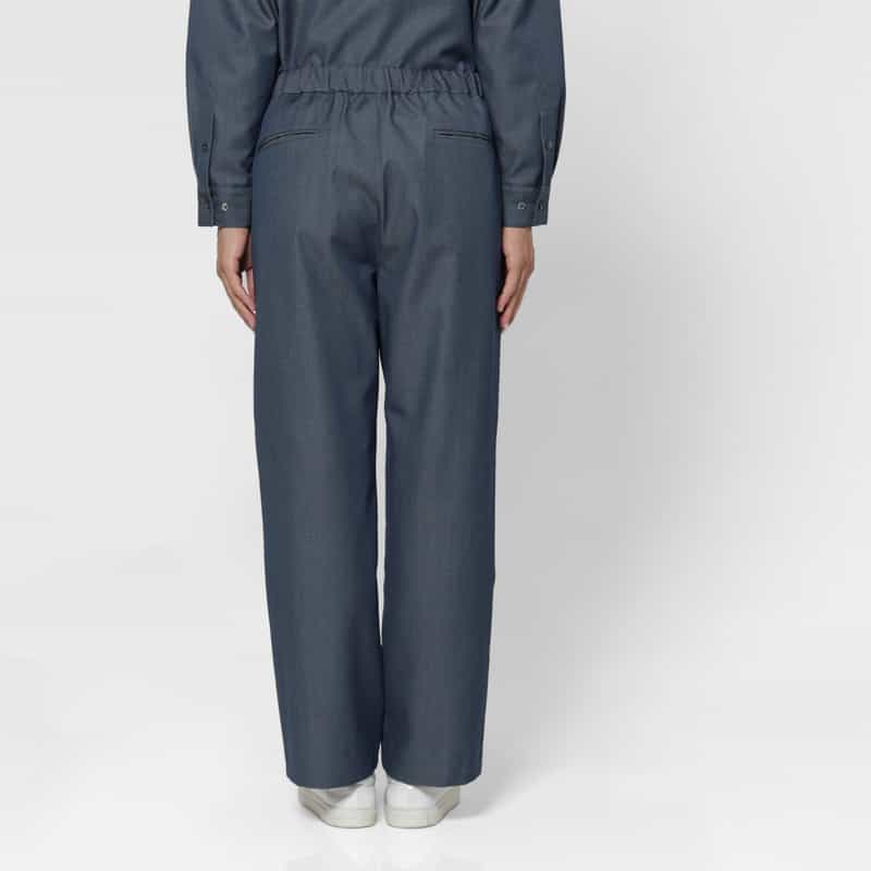 BARNEYS NEW YORK ドローコード付きウールギャバジンワイドパンツ BLUE