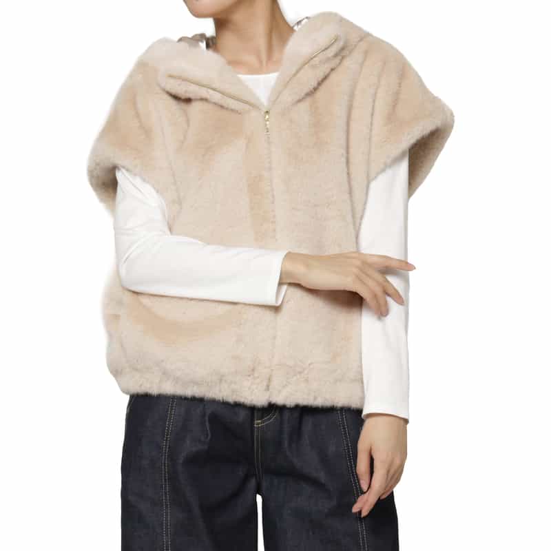 BARNEYS NEW YORK フェイクファー フード付きジップアップショートジレ IVORY